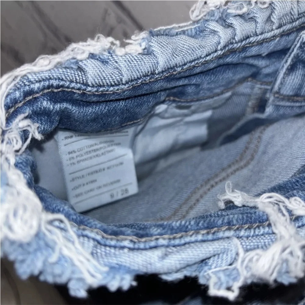 KanCan High Rise Frayed Waistband And Hem Shorts Size 9/28 Denim Blue Classic